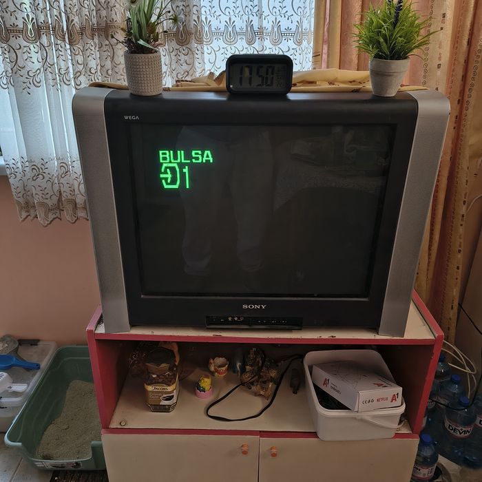 Ретро телевизор Sony Trinitron 29" (KV-29XL71K) + дистанционно и чинчове