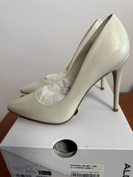 Pantofi de piele Aldo, marimea 37,5