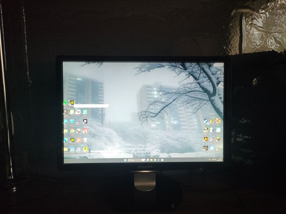 Продам монитор Phillips