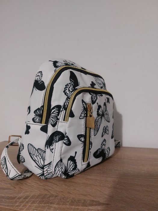 Раница с пеперуди