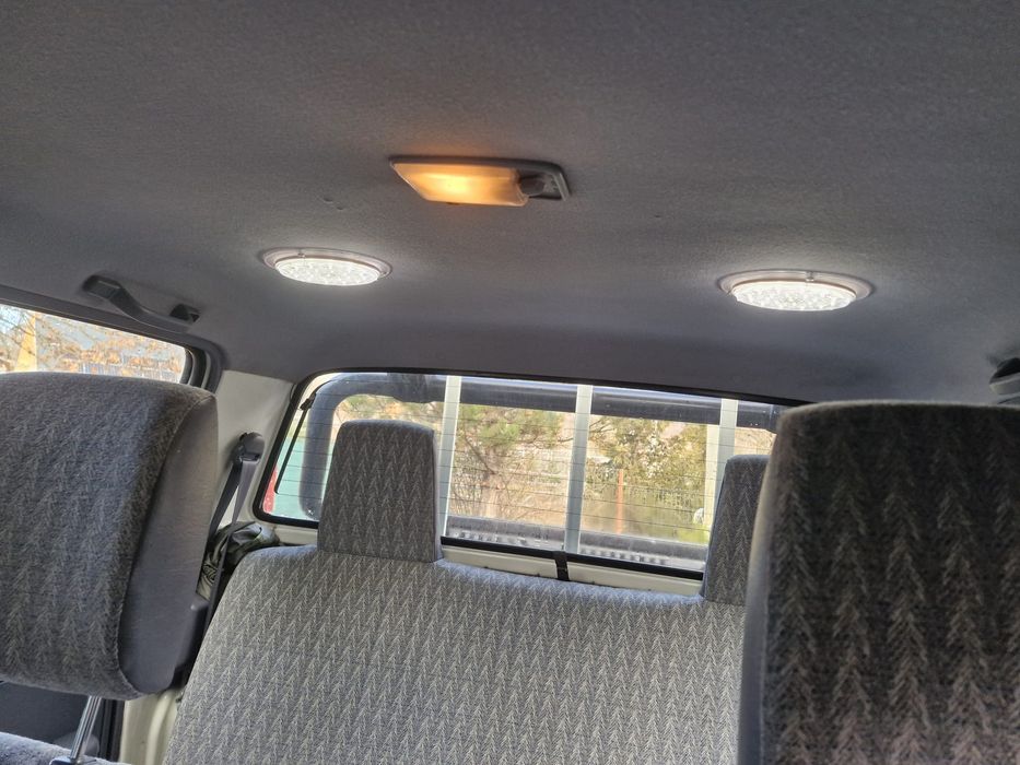 Vând Toyota Hilux