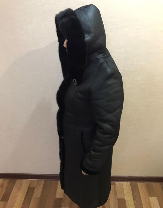 Продам  женскую дубленку