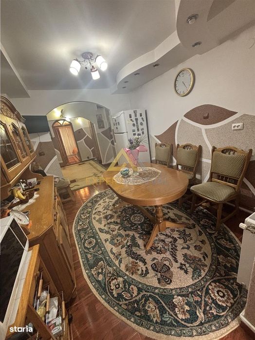 Apartament 4 camere 84 mp utili pretabil pentru investitie sau locuit