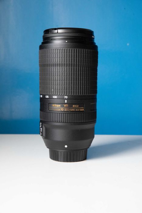 Nikon AF-P 70-300 f 4.5-5.6 E ED VR obiectiv pentru full frame
