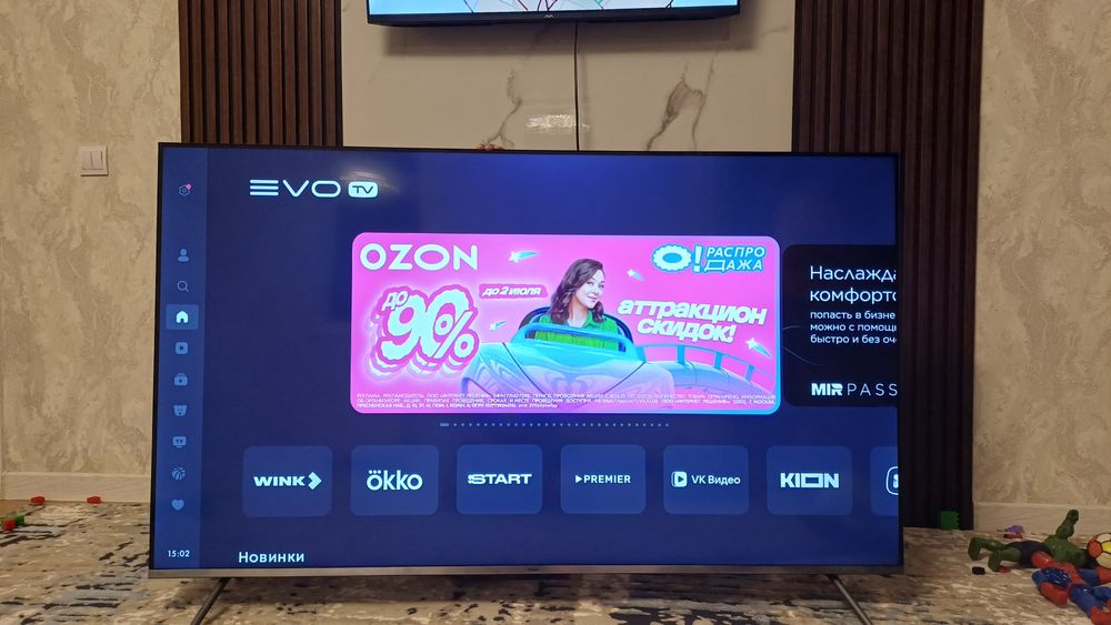 Продам смарт телевизор