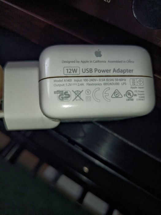 Încărcător pentru iPhone iPod 12W am și cablu usb