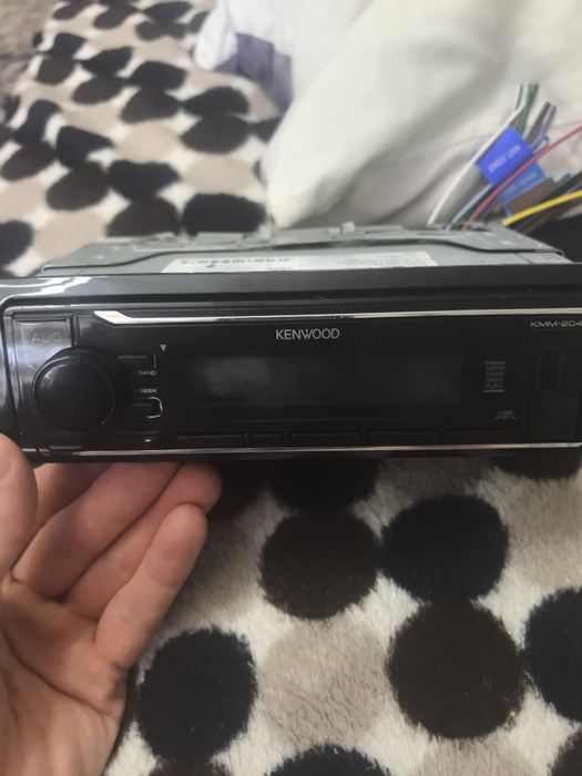 Продам автомагнитолу Kenwood