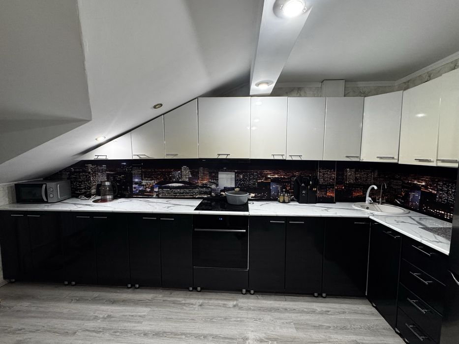 Продам кухонный гарнитур