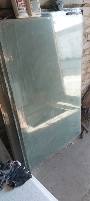 Продам стекла с деревянных рам