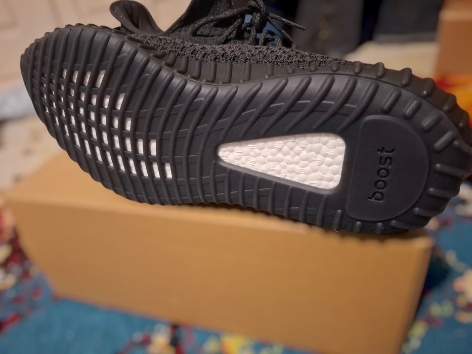Adidas yeezy 350 black reflective