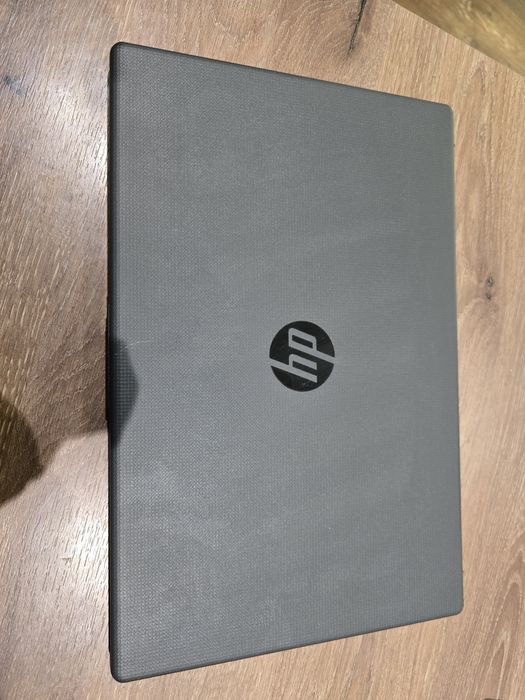 Лаптоп HP 15 F-D0006NU