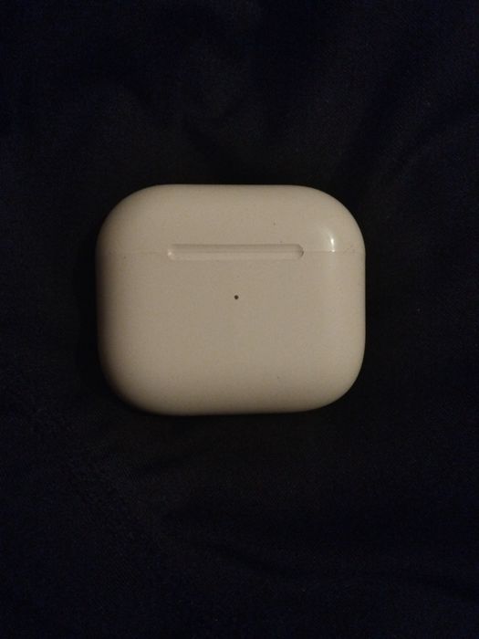 Продам Airpods хорошие качественно играют