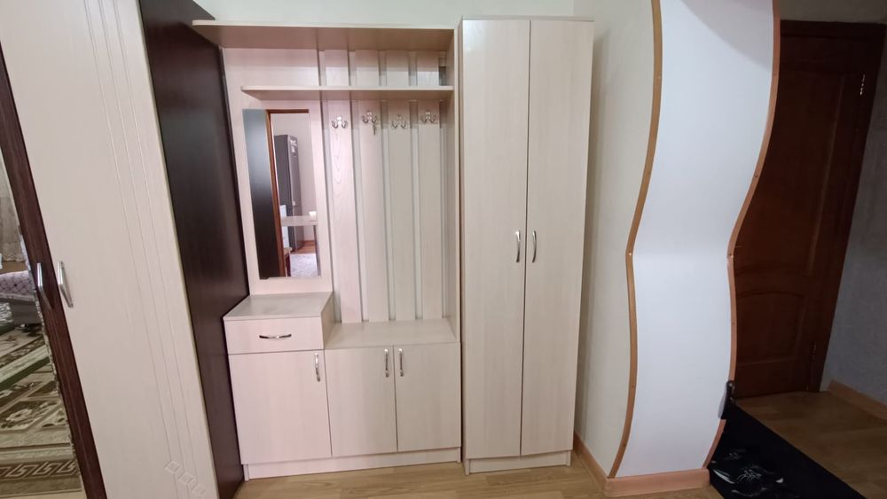 Продам два шкафа