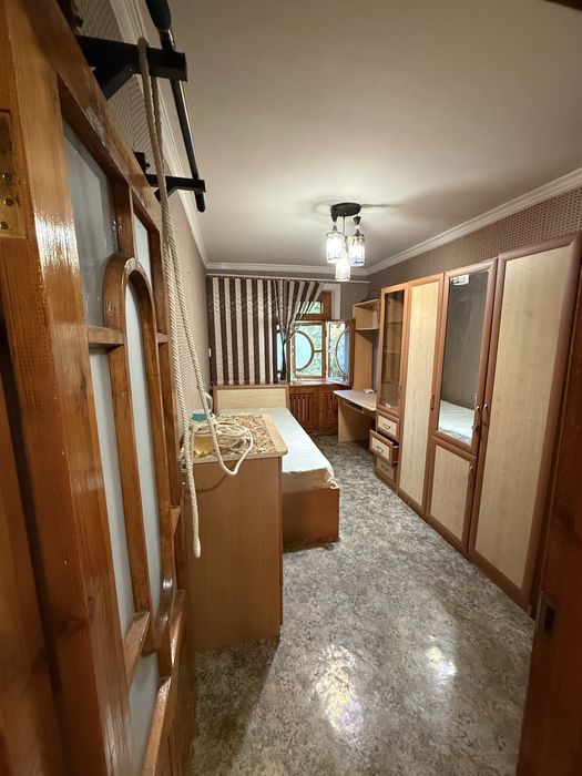 Срочно продается 3-ком кв на 3 этаже Мархабо и 29-школа