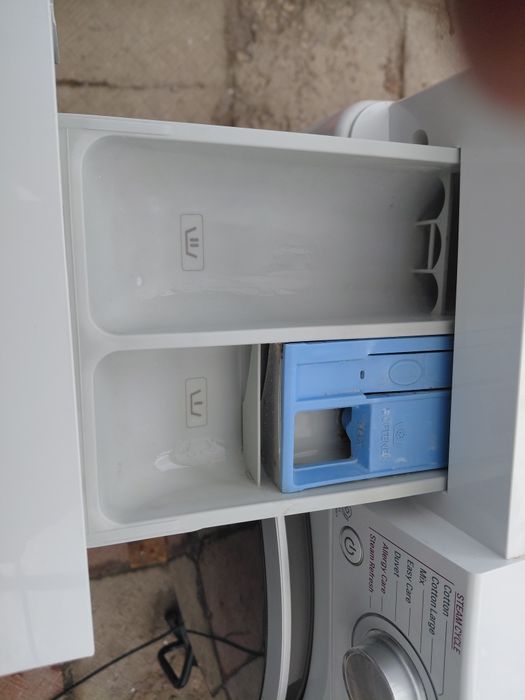 Пералня със сушилня LG с гаранция