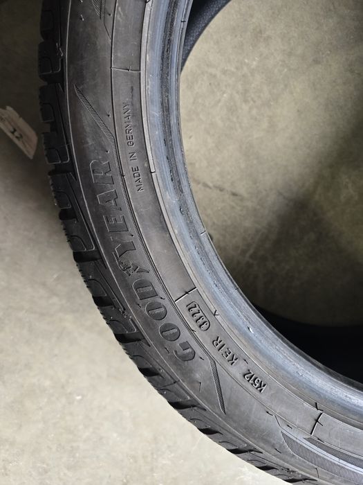 255/45/20 GOODYEAR 4бр