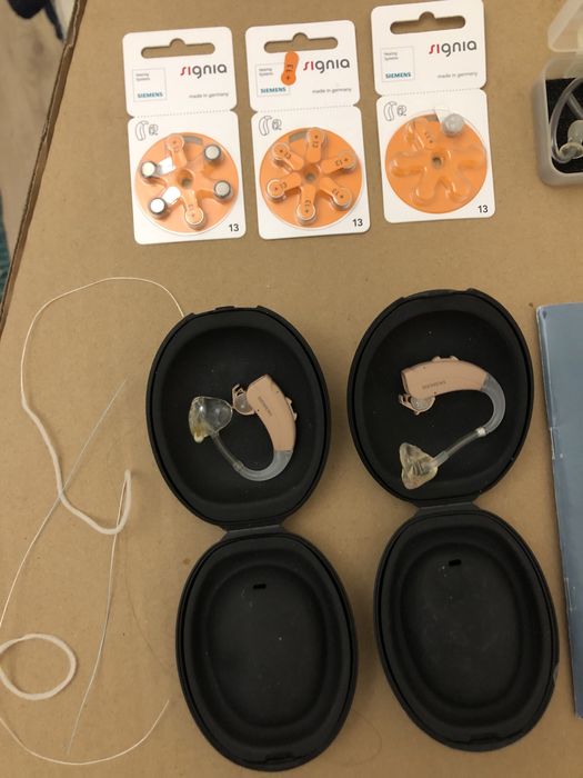 Слуховой аппарат Siemens (Германия).