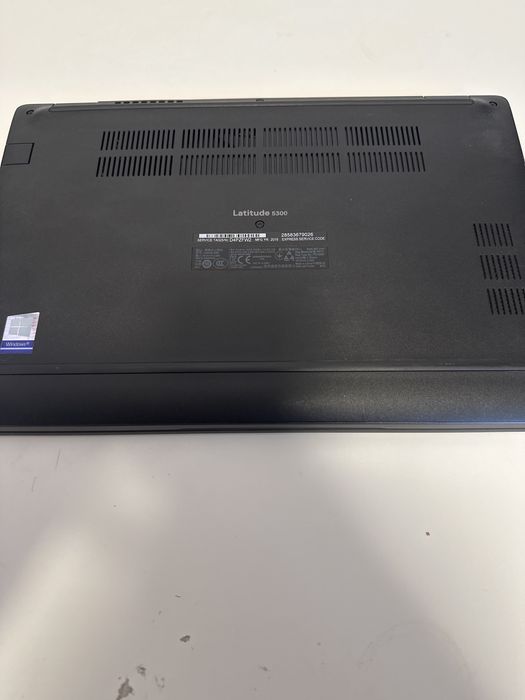 Dell 5300 Laptop 13’’ i7 Gen8 16 Gb DDR4 256Gb SSD NVMe Win 11 Pro OEM