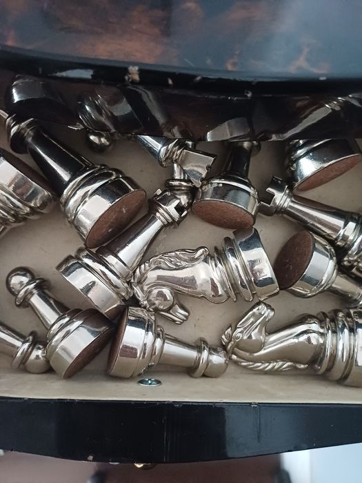 Шахматы продам :)