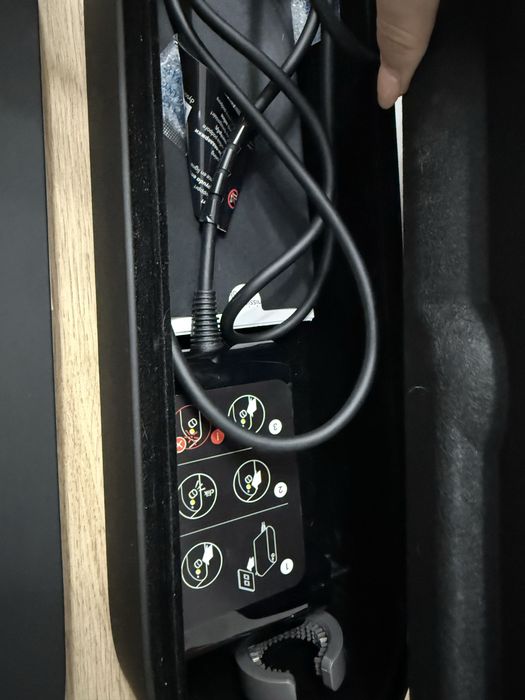 Dyson airstrait HT01