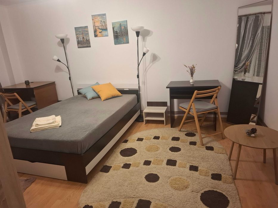 Inchiriez apartament  1 cam
