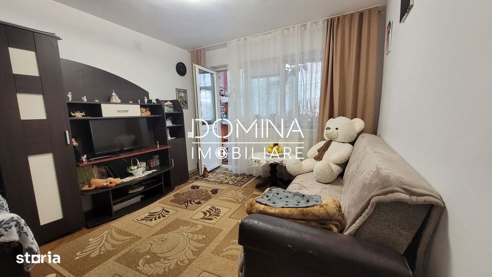 Vanzare apartament 4 camere, etajul 1, strada Nicolae Titulescu
