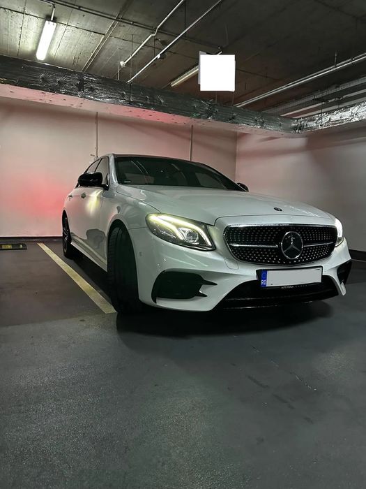 Mercedes-Benz E Mercedes-Benz E 43 AMG 4MATIC Burmester High-End 3D Surround Sound