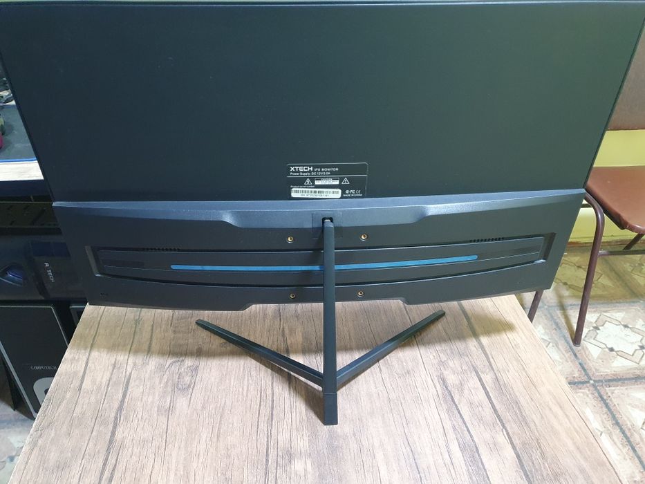 МОНИТОР 24 диагональ 75грц Идеал холатда