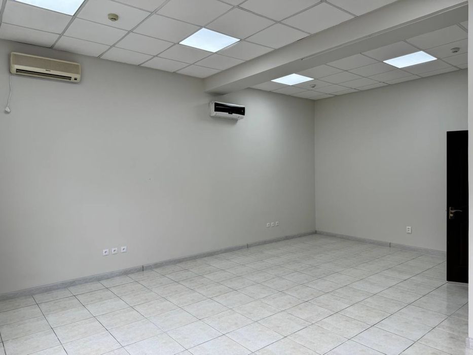 Сдается помещения на Ц1, под офис от 100 до 230м2.