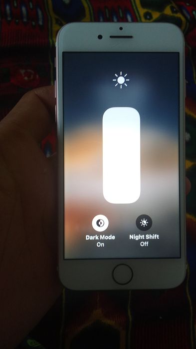Iphone 7 128 tali zaryadi koʻpga yetadigan luboy telefonga almashtiram