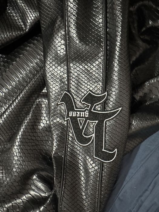 Кожено яке Guess