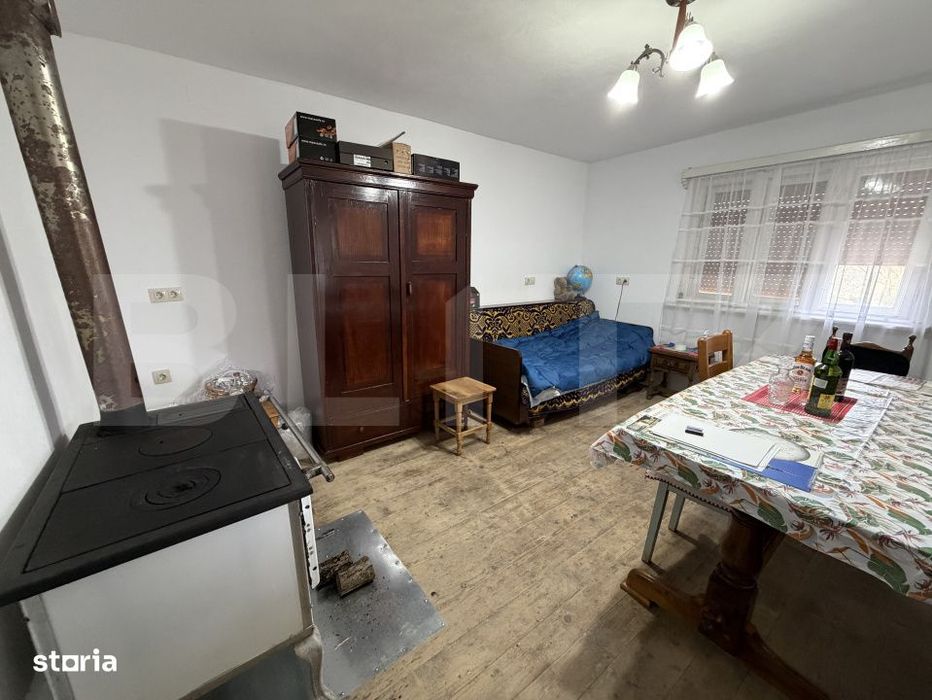 Casa cu 3 camere in suprafata de 80 mp si un teren de 2000 mp
