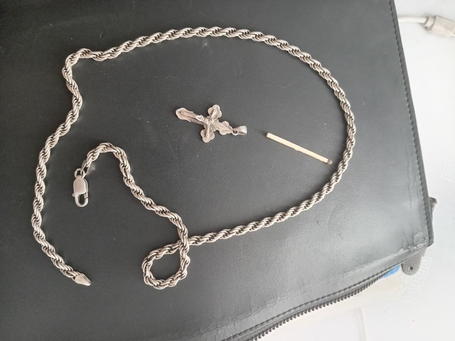 Цепочка серебро.