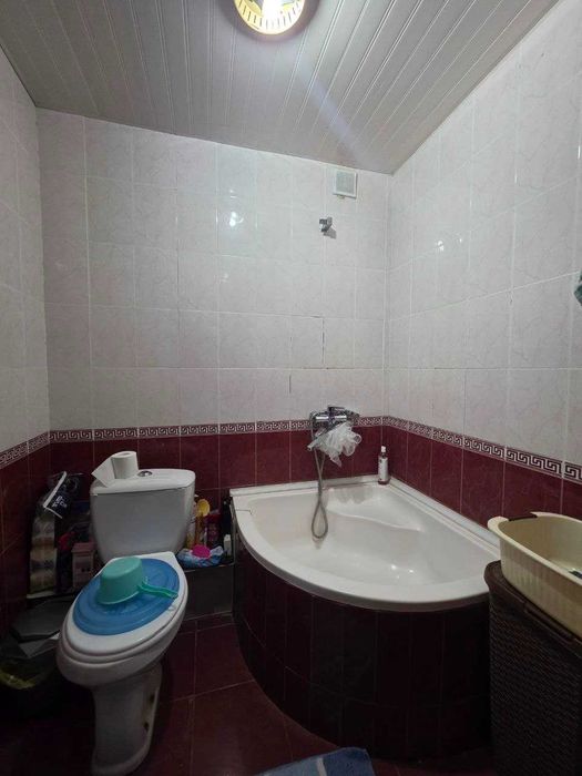 Продаётся 4х комн квартира на 3 этаже Ор-р Пиридастгир