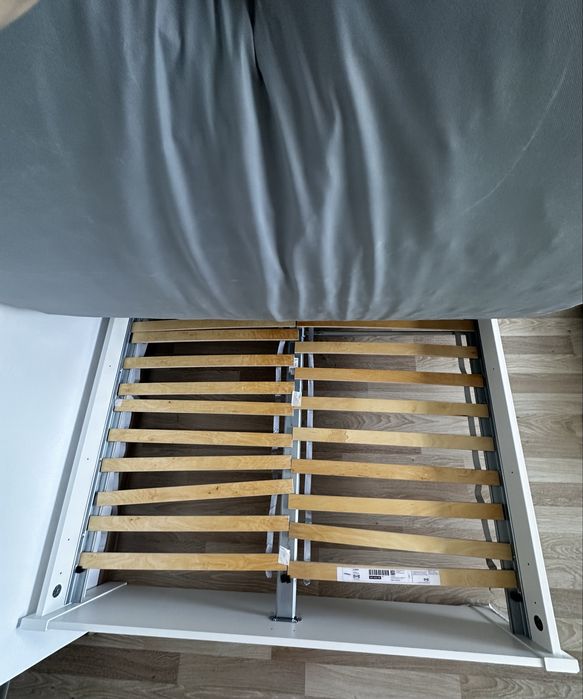Pat cu saltea ikea