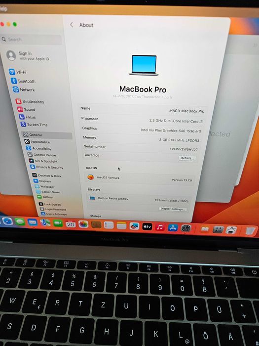 Macbook Pro i5 256 Gb Model 2018 fara conturi parole etc...