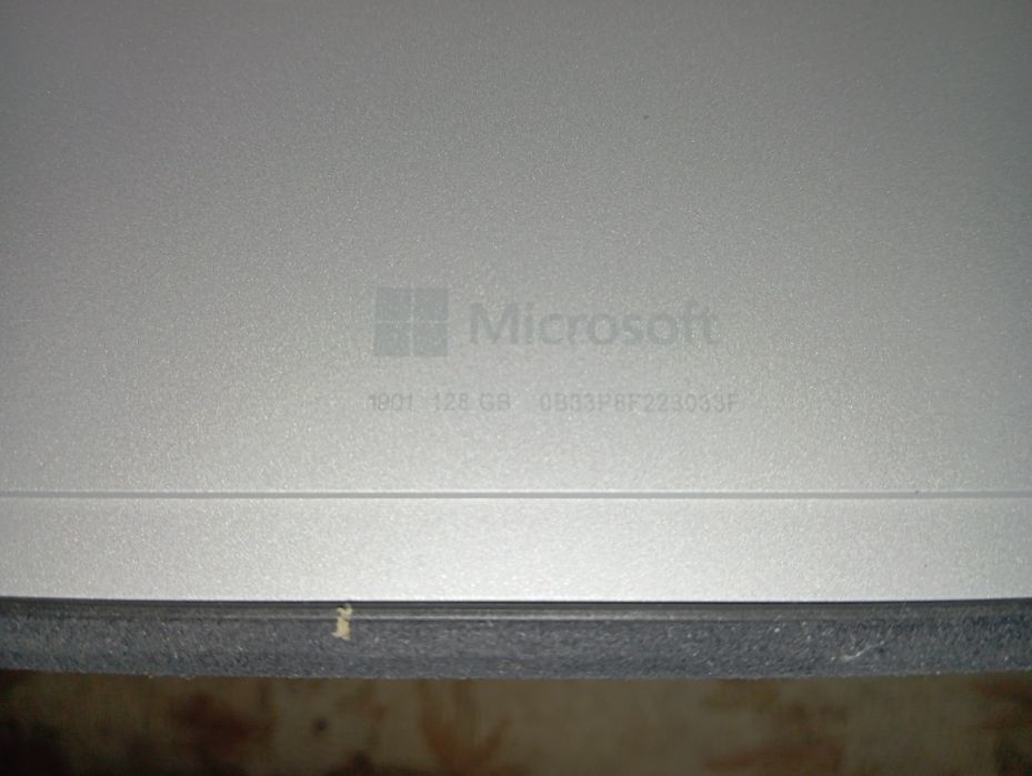 Surface Go 3 Intel Core i3/8GB RAM/128 GB SSD