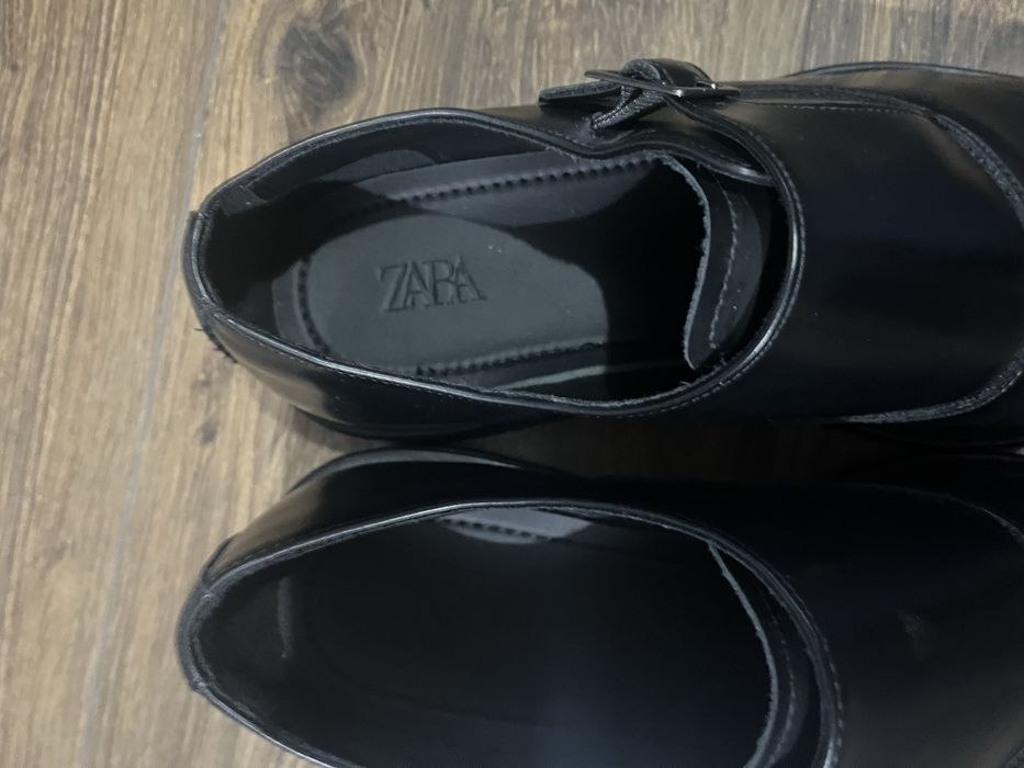 Pantofi barbari Zara