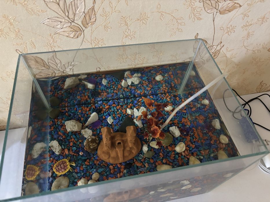 Продам аквариум 20 литров