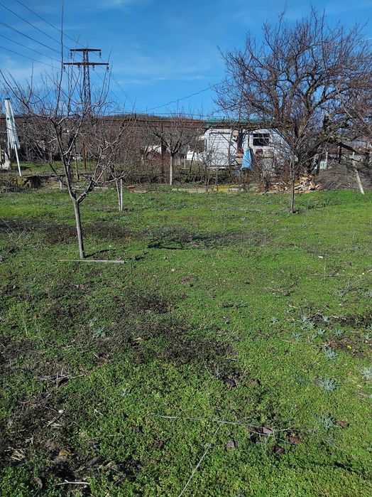 Продавам недвижим имот