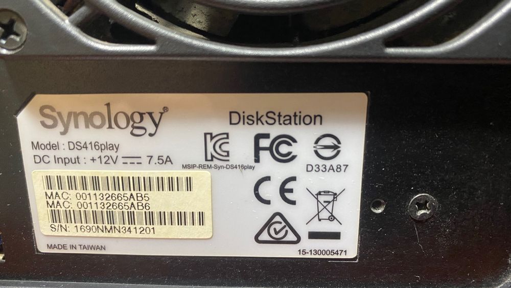 Сервер с базой 2 тыс. фильмов