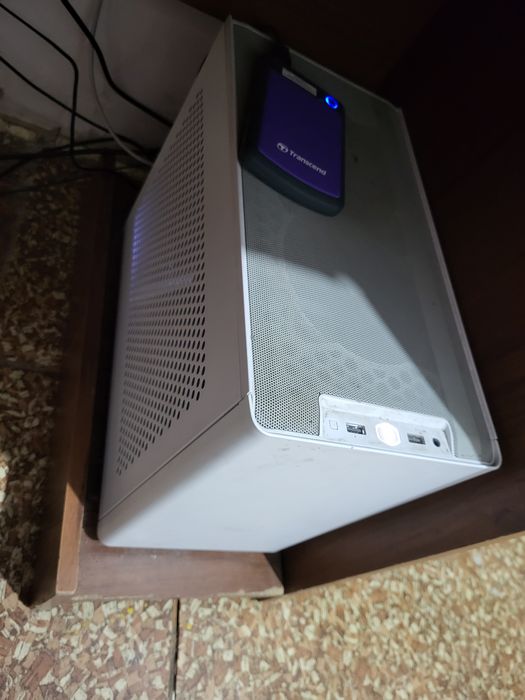 Компьютер со всей переферией