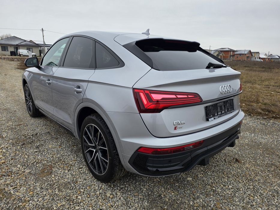 Audi Q5 S-Line SportBack 2.0TDI 204cp Quattro Automat An2022, Matrix