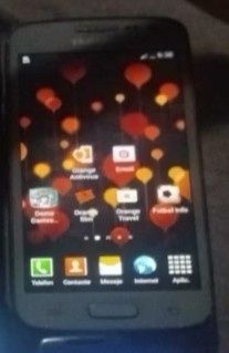 Văd telefoane Samsung S3 s4