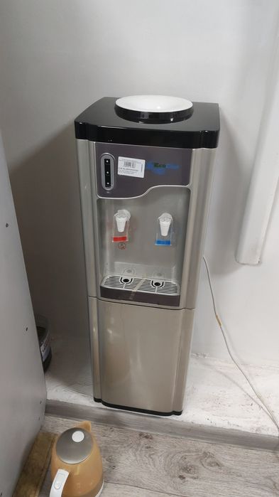 Кулеры для воды диспенсер