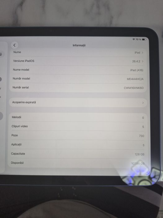 Vând tableta Apple a16