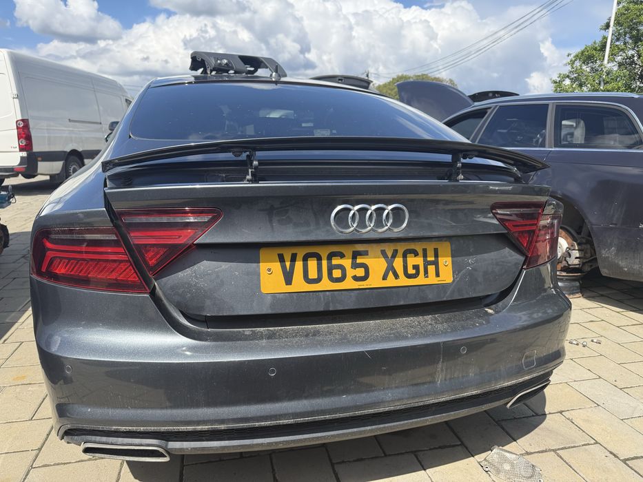 Triple , bara spate s line audi a7 facelift an 2016