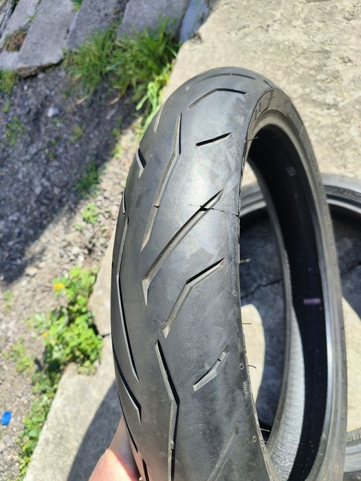 Pirelli Rosso 2. 110/70/17