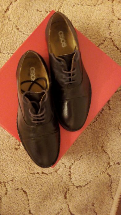 Vând pantofi piele bărbați
