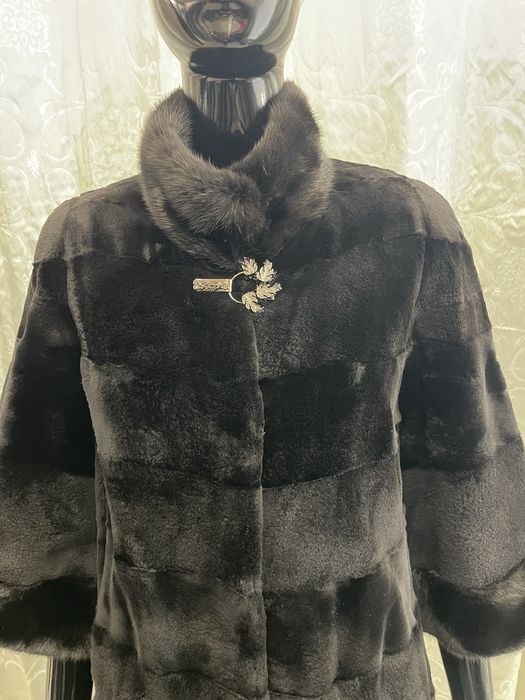 Женская норковая шуба
